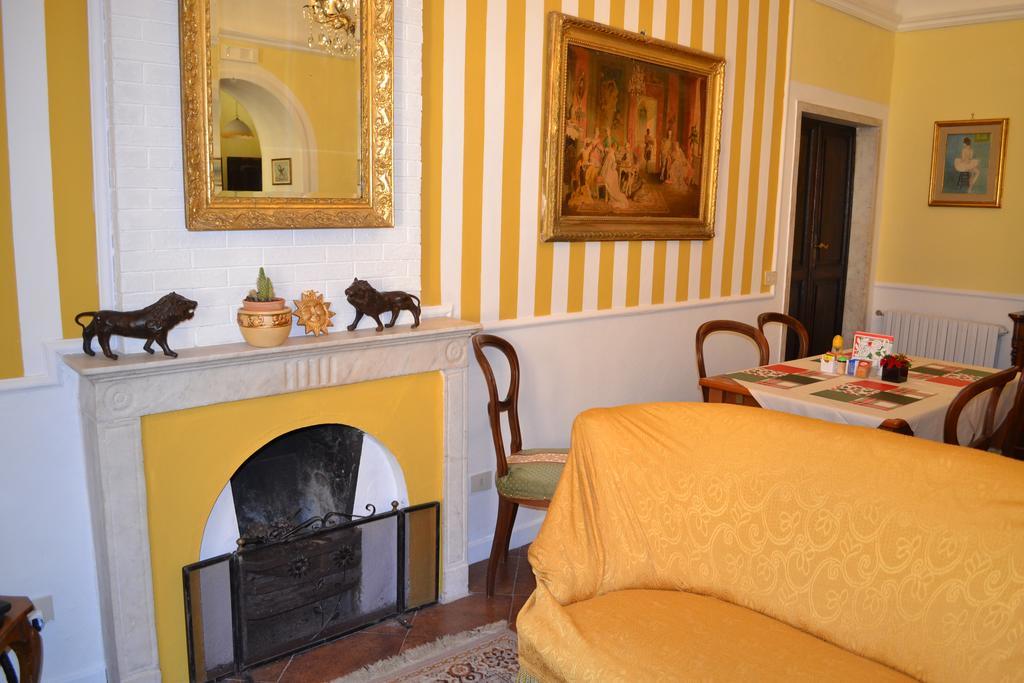Corte Palazzo Picedi Benettini Sarzana Exterior foto