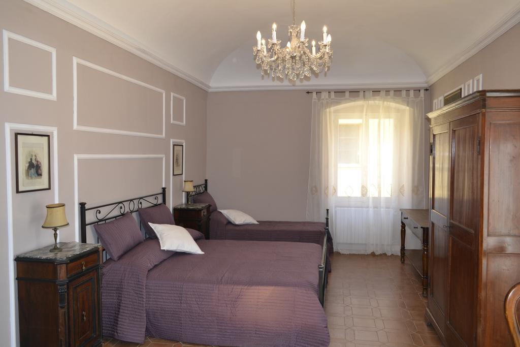 Corte Palazzo Picedi Benettini Sarzana Habitación foto